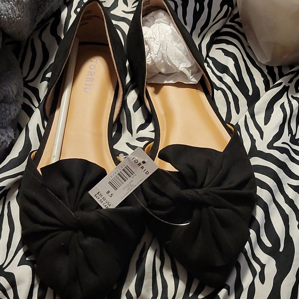 TORRID BLACK FLATS